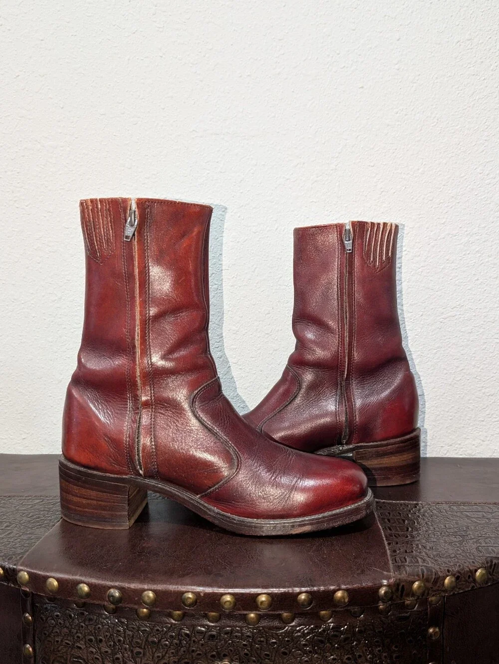 VINTAGE 70's Campus Red Leather Square Toe Zip-Up Ankle Boots - Made in USA - Picture 6 of 16